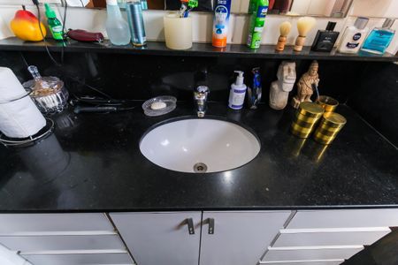 Apartamento à venda com 199m², 3 quartos e 4 vagasBanheiro