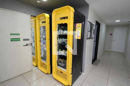 Apartamento para alugar com 38m², 1 quarto e sem vagaHall social