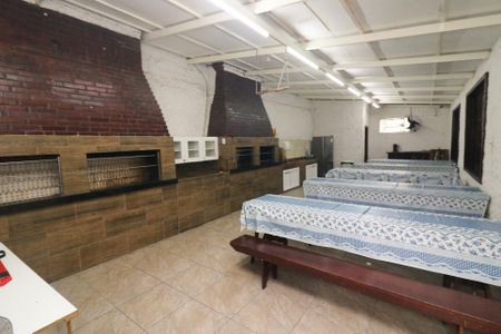 Apartamento à venda com 65m², 3 quartos e sem vagaÁrea comum - Churrasqueira