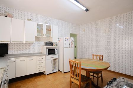 Casa para alugar com 189m², 2 quartos e 2 vagasCozinha