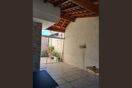 Casa para alugar com 189m², 2 quartos e 2 vagasÁrea externa