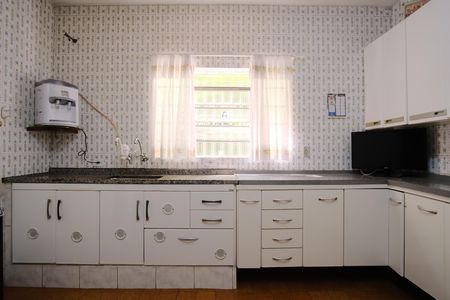 Casa para alugar com 189m², 2 quartos e 2 vagasCozinha