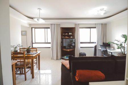 Apartamento à venda com 62m², 2 quartos e 1 vagaSala