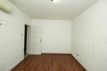 Casa para alugar com 90m², 2 quartos e 2 vagasQuarto 2
