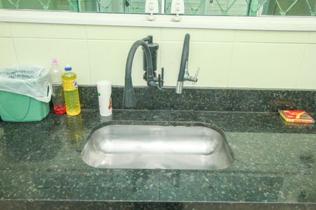 Casa para alugar com 90m², 2 quartos e 2 vagasCozinha