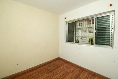 Casa para alugar com 90m², 2 quartos e 2 vagasQuarto 1