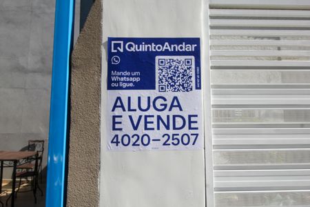 Casa para alugar com 90m², 2 quartos e 2 vagasPlaca instalada em 21/04/2026 com o código FCZZ-8