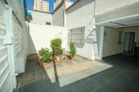 Casa para alugar com 90m², 2 quartos e 2 vagasQuintal