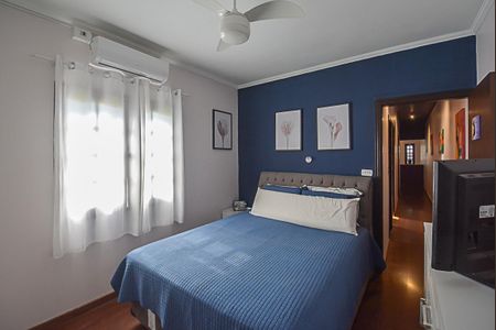 Casa à venda com 400m², 3 quartos e 2 vagas Casa à venda com 400m², 3 quartos e 2 vagasQuarto Suíte