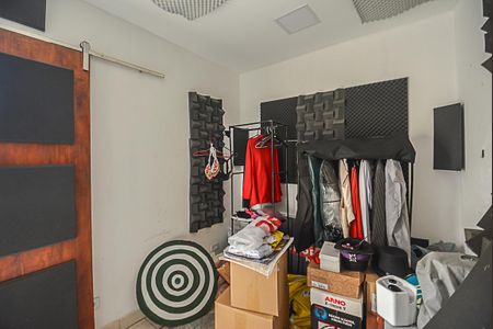 Casa à venda com 400m², 3 quartos e 2 vagas Casa à venda com 400m², 3 quartos e 2 vagasDeposito