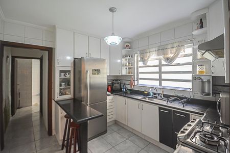 Casa à venda com 400m², 3 quartos e 2 vagas Casa à venda com 400m², 3 quartos e 2 vagasCozinha