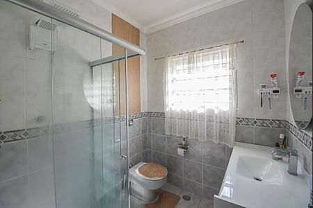 Casa à venda com 400m², 3 quartos e 2 vagas Casa à venda com 400m², 3 quartos e 2 vagasBanheiro 1