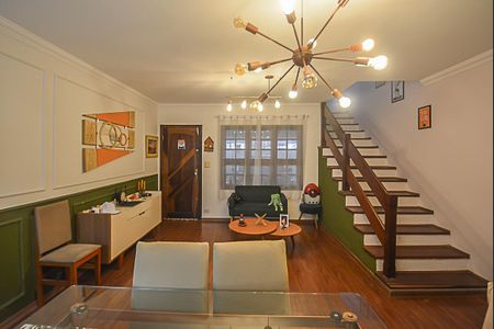 Casa à venda com 400m², 3 quartos e 2 vagas Casa à venda com 400m², 3 quartos e 2 vagasSala