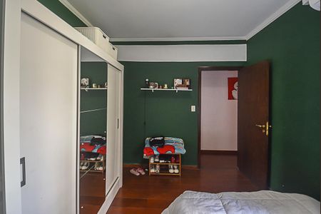 Casa à venda com 400m², 3 quartos e 2 vagas Casa à venda com 400m², 3 quartos e 2 vagasQuarto 2