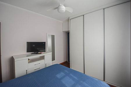Casa à venda com 400m², 3 quartos e 2 vagas Casa à venda com 400m², 3 quartos e 2 vagasQuarto Suíte