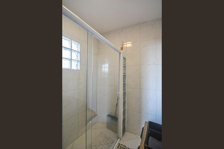 Casa à venda com 400m², 3 quartos e 2 vagas Casa à venda com 400m², 3 quartos e 2 vagasBanheiro de serviço