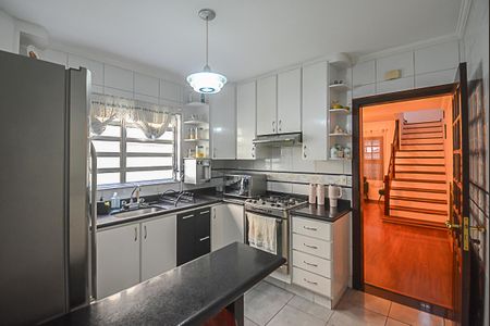 Casa à venda com 400m², 3 quartos e 2 vagas Casa à venda com 400m², 3 quartos e 2 vagasCozinha