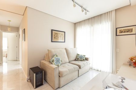Sala de apartamento à venda com 3 quartos, 77m² em Indianópolis, São Paulo