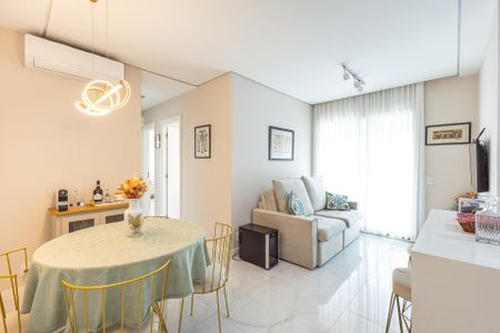 Sala de apartamento à venda com 3 quartos, 77m² em Indianópolis, São Paulo