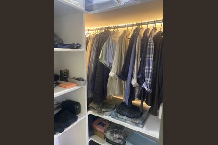 Apartamento à venda com 70m², 1 quarto e 1 vagaQuarto
