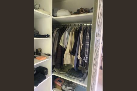 Apartamento à venda com 70m², 1 quarto e 1 vagaQuarto