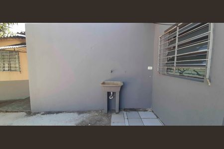 Casa para alugar com 45m², 1 quarto e sem vagaÁrea de Serviço Externa