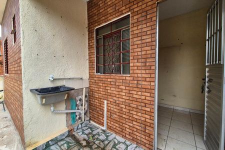 Casa para alugar com 50m², 1 quarto e sem vagaÁrea de Serviço