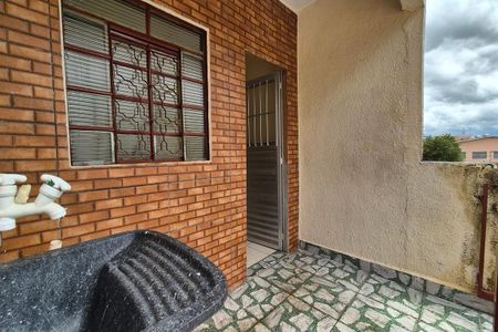 Casa para alugar com 50m², 1 quarto e sem vagaÁrea de Serviço