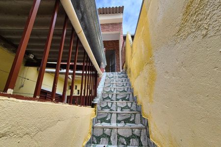 Escada de Acesso de casa para alugar com 1 quarto, 50m² em Conjunto Habitacional Vida Nova, Campinas