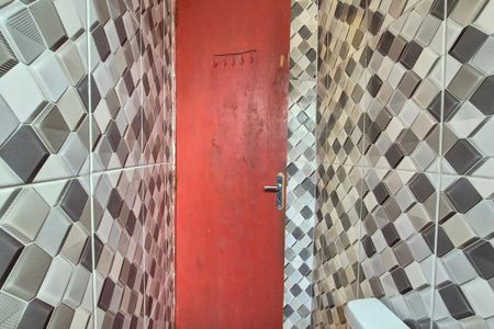 Banheiro de casa para alugar com 1 quarto, 50m² em Conjunto Habitacional Vida Nova, Campinas