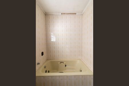 Casa para alugar com 185m², 3 quartos e 2 vagasBanheiro da Suíte