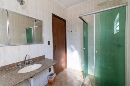 Casa para alugar com 185m², 3 quartos e 2 vagasBanheiro da Suíte