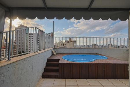 Apartamento à venda com 162m², 3 quartos e 1 vaga