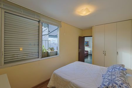 Apartamento à venda com 162m², 3 quartos e 1 vaga