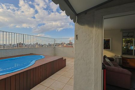 Apartamento à venda com 162m², 3 quartos e 1 vaga