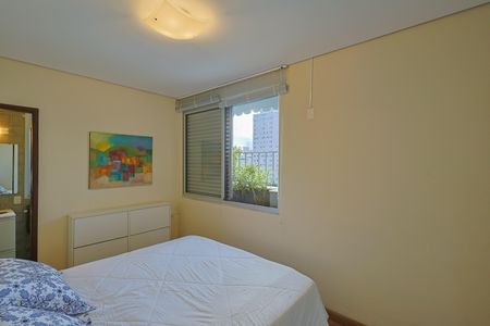 Apartamento à venda com 162m², 3 quartos e 1 vaga
