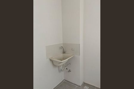 Área de serviço de apartamento para alugar com 2 quartos, 42m² em Caixa d’Água, Taubaté