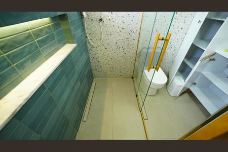 Apartamento à venda com 70m², 1 quarto e 2 vagasBanheiro da Suíte