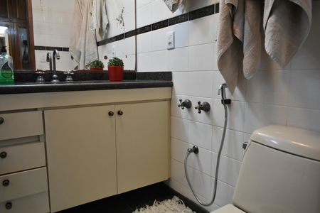 Apartamento para alugar com 142m², 3 quartos e 2 vagasBanheiro da Suíte