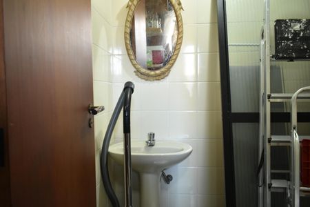 Apartamento para alugar com 142m², 3 quartos e 2 vagasBanheiro de serviço