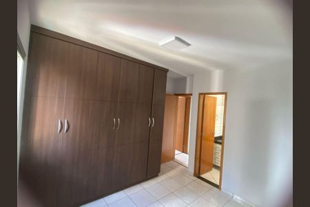 Apartamento para alugar com 70m², 3 quartos e 2 vagasQuarto