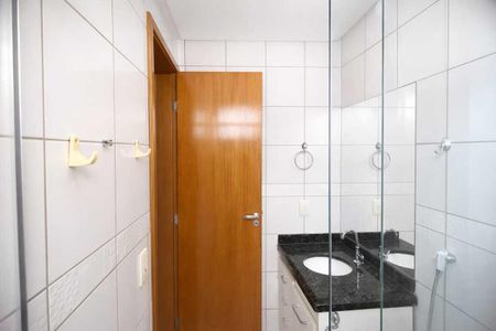 Apartamento para alugar com 70m², 3 quartos e 2 vagasBanheiro