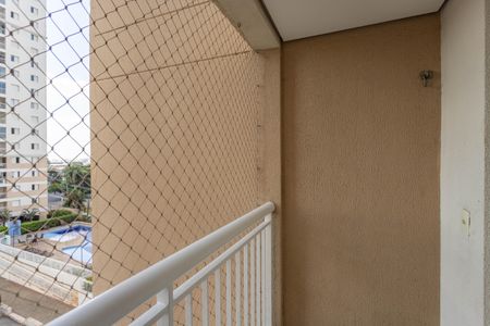 Varanda da sala  de apartamento à venda com 2 quartos, 50m² em Piraporinha, Diadema