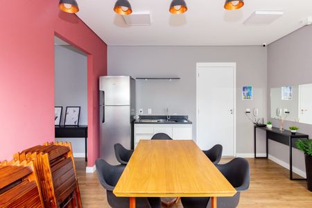 Apartamento à venda com 29m², 1 quarto e sem vaga Apartamento à venda com 29m², 1 quarto e sem vagaÁrea comum - Salão de festas