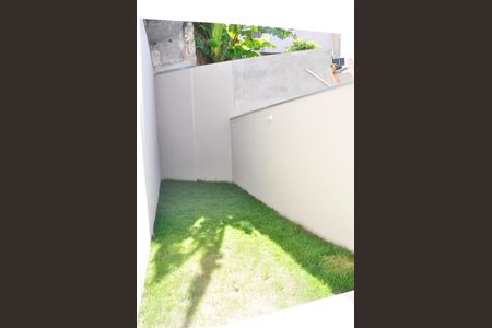 Casa à venda com 112m², 3 quartos e 3 vagasDetalhe - Quintal