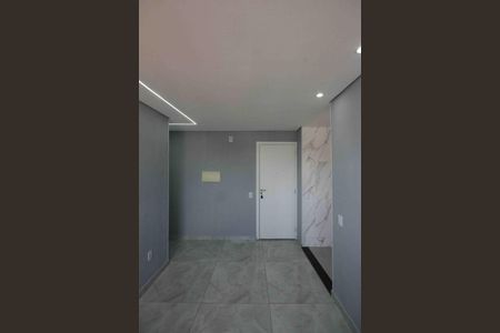 Sala de apartamento para alugar com 2 quartos, 44m² em Jardim Egle, São Paulo