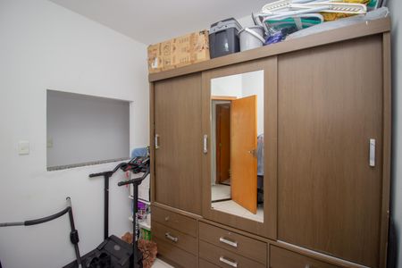 Quarto 2 de apartamento para alugar com 2 quartos, 57m² em Tropical, Contagem