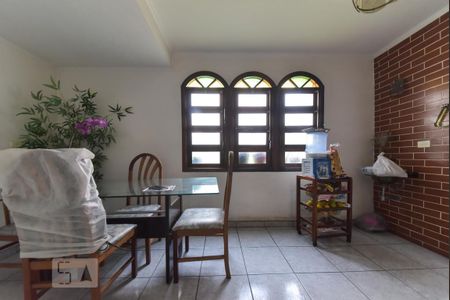 Casa à venda com 300m², 3 quartos e 2 vagas