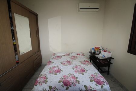 Suíte 1 de casa para alugar com 4 quartos, 271m² em Jardim das Ceerejeiras, São José dos Campos