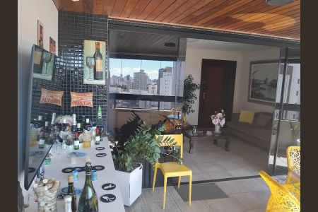 Apartamento para alugar com 122m², 2 quartos e 2 vagasVaranda